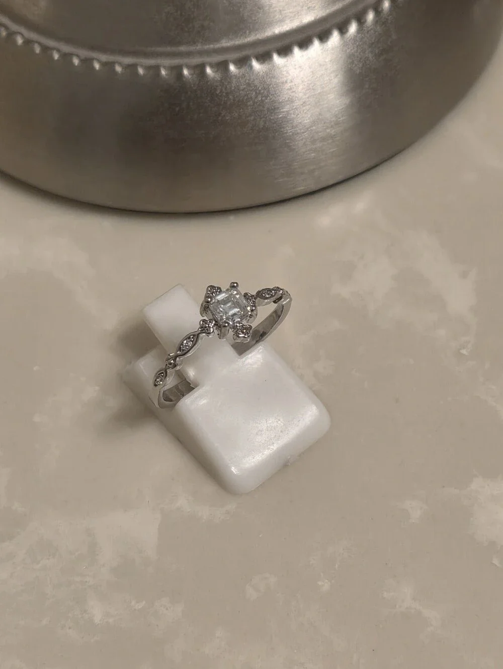Silver CZ Antique Style Ring Size 8